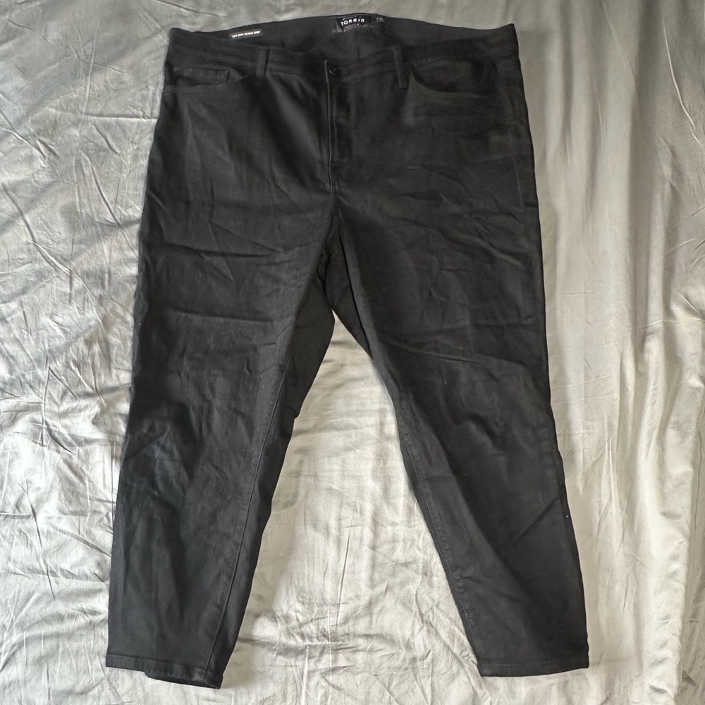 Torrid Sky High Skinny Crop Jeans Black Size 24